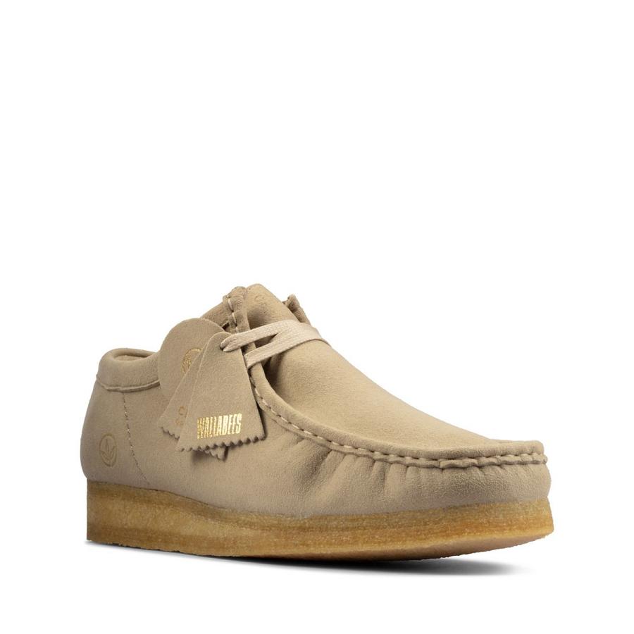 Brown Clarks Wallabee Vegan Men's Shoes | SG_NE114