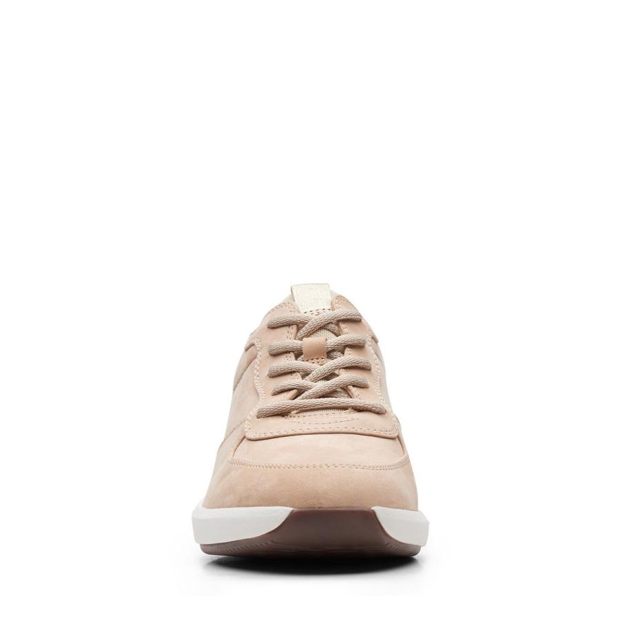 Light Brown Clarks Un Rio Sprint Light Sand Comb Women's Sneakers | SG_JX376